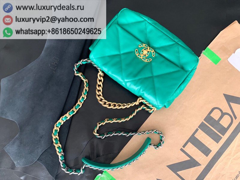 Chanel 19 Flap Bag AS1160 Small 26CM Green