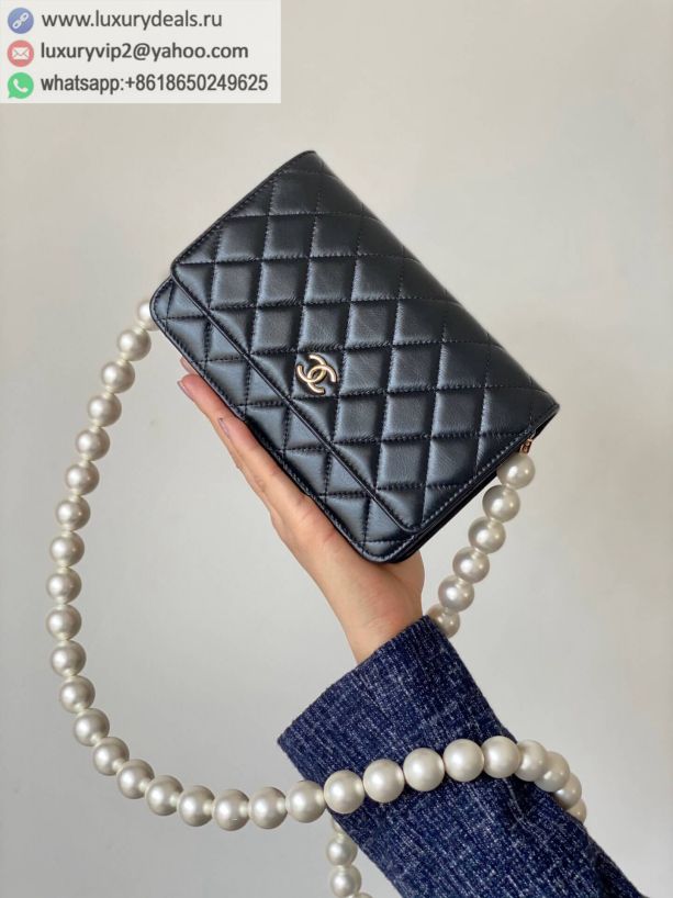 CHANEL 2021SS Pearl Chain woc Black Gold Buckle