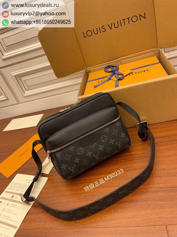 LV M30233 Camera Messenger Bags
