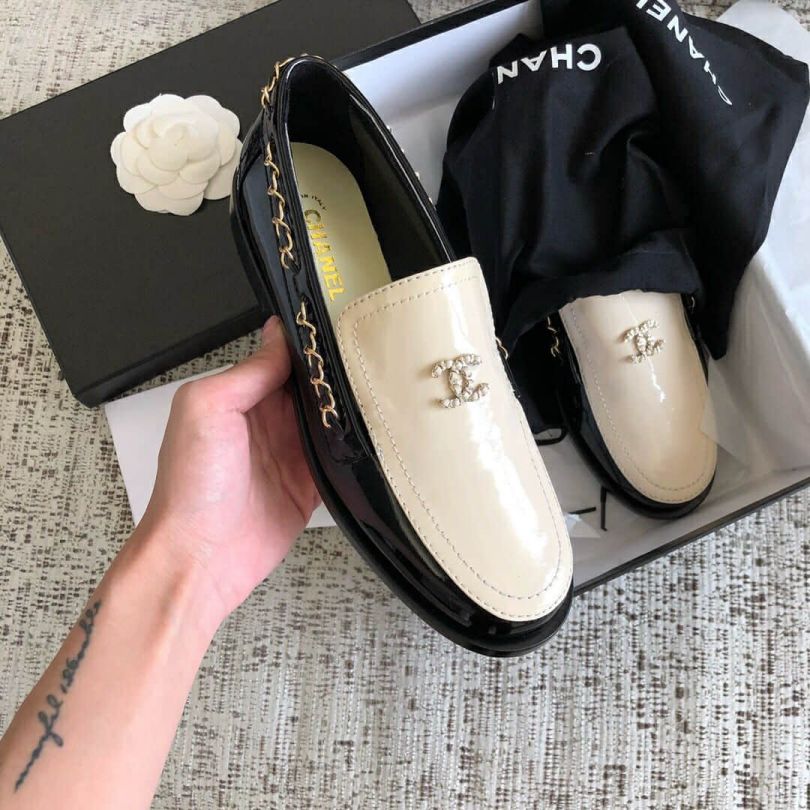 CC 2018ss Classic CC LOGO Gold Buckle Loafers Women Shoes