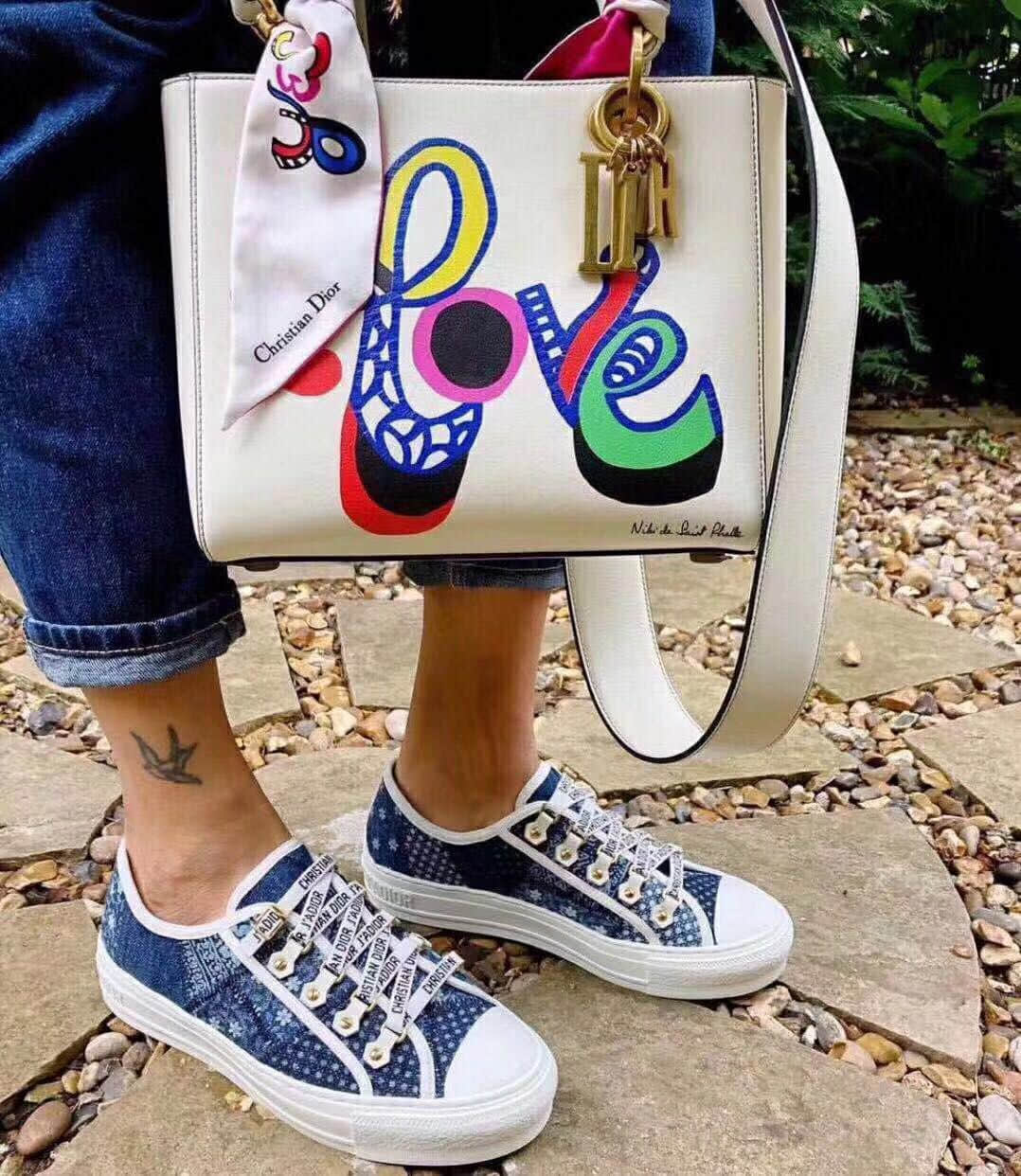 2019 EMBROIDERY SNEAKERS