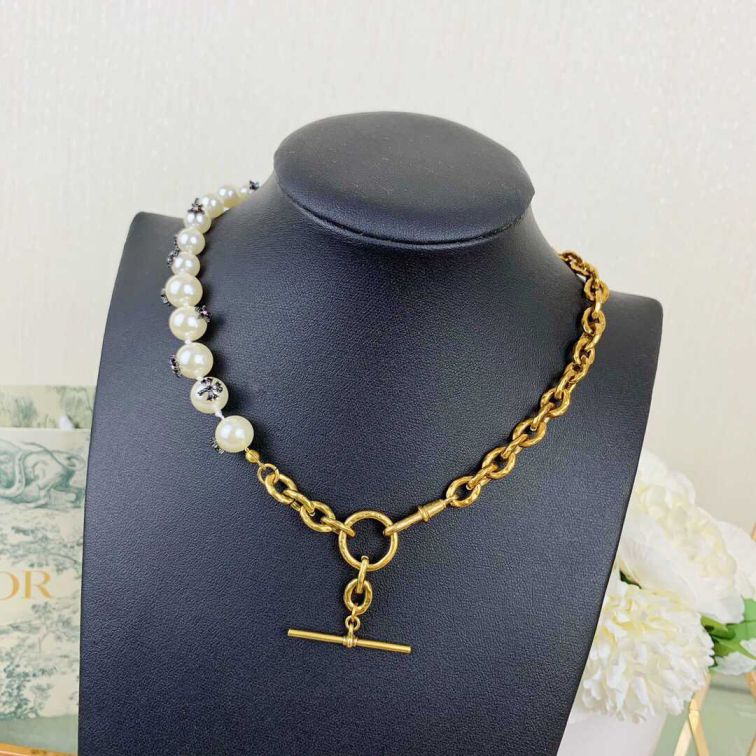 CD PEARL CHAIN NECKLACE