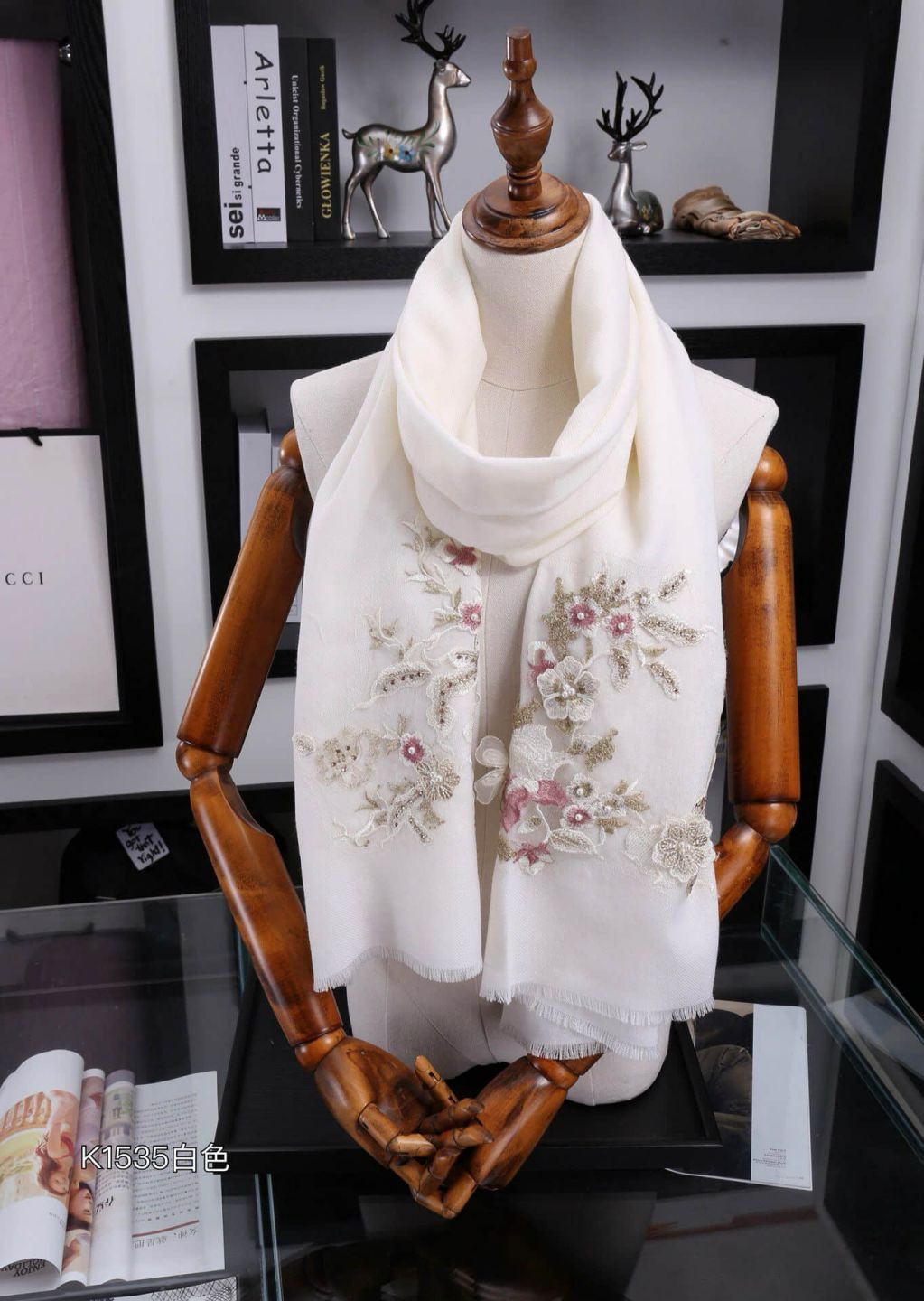 GG Embroidery Cashmere Wool Women Scarves