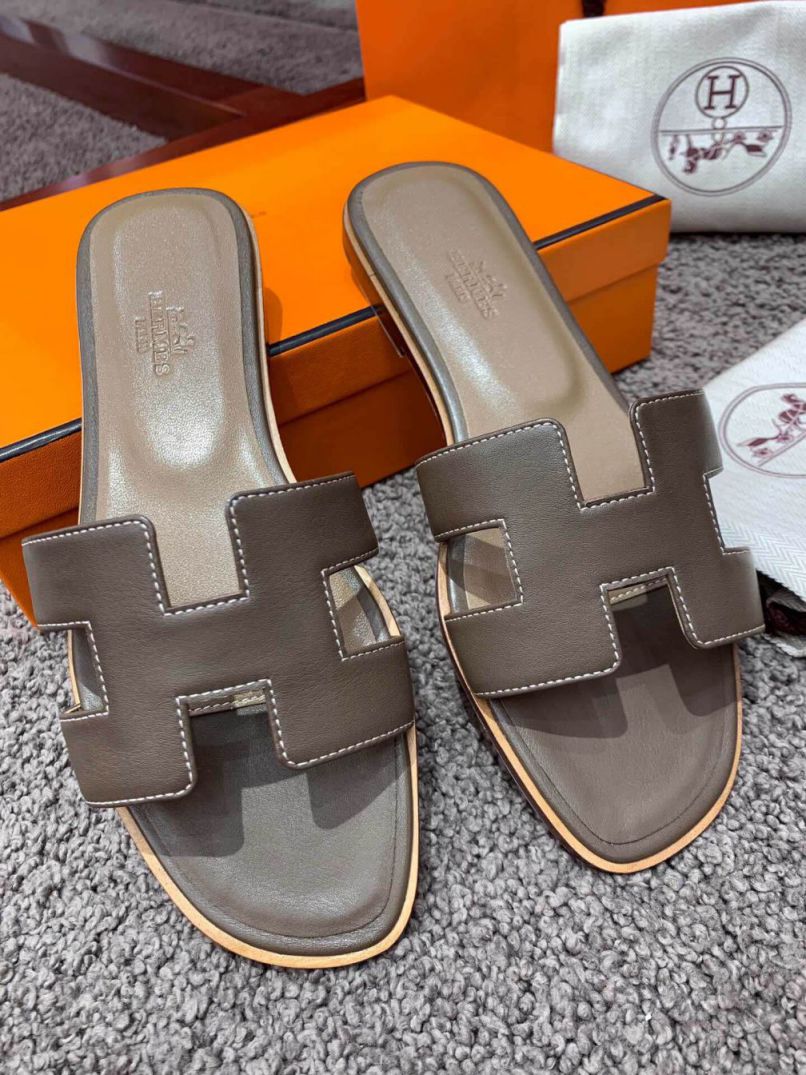 Hermes Leather Classic swift Women Slippers
