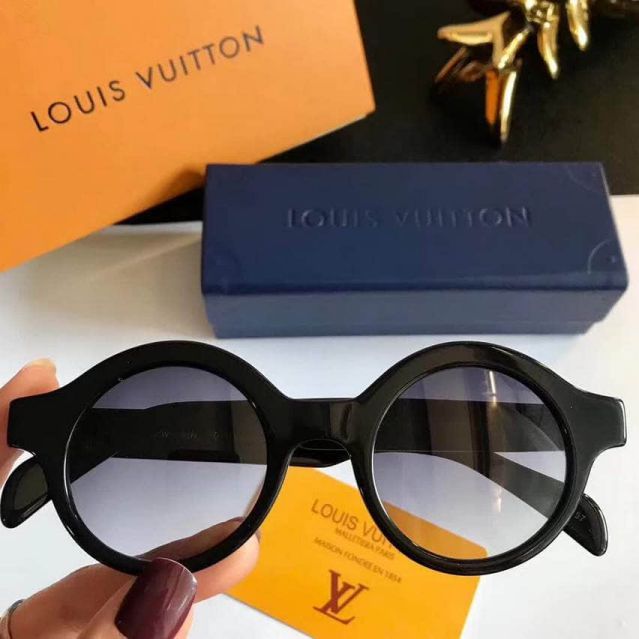 LV x Supreme Limited Edition Women Sunglasses