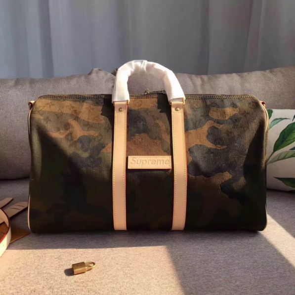 LV supreme 2017 Limited Edition Camo M43466 Travel Bags