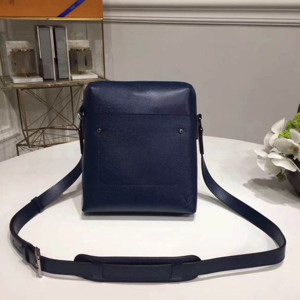 LV Blue Taiga Grigori Pochette M30505 Shoulder Bags