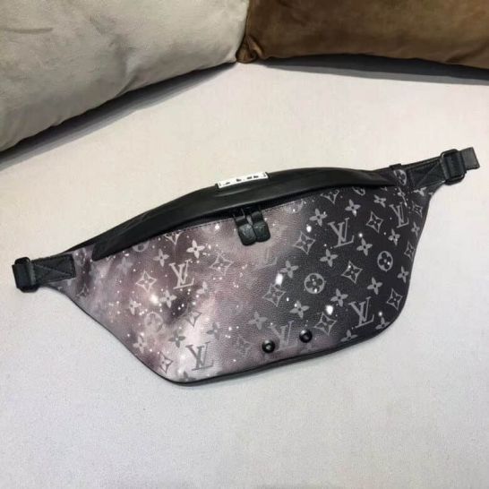 LV DISCOVERY M44444 Waist Bags