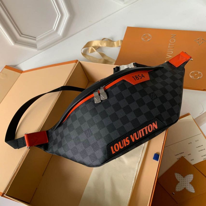 LV 1854 Discovery M44445 Waist Bags
