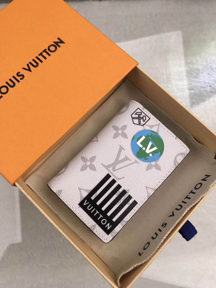 LV M67817 White 201854 Bi-Fold Card Holder