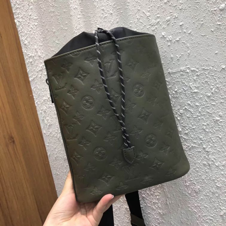 LV M44634 Leather Chalk Shoulder Bags