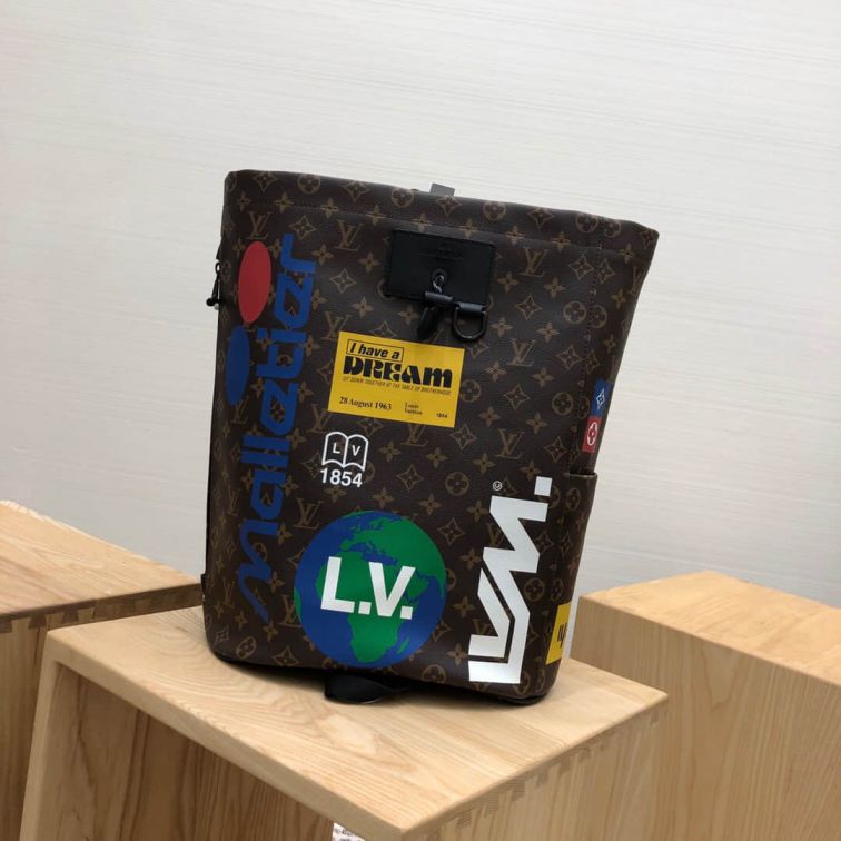 LV M44615 19 201854 Monogram Chalk Backpack Bags