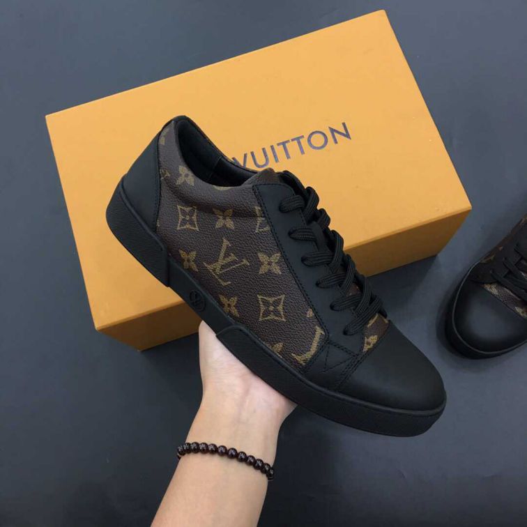 Replica Louis Vuitton Shoes on Sale | LuxuryDeals.ru