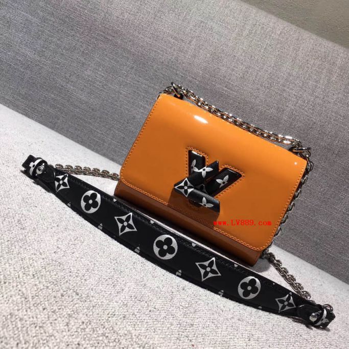 LV Shoulder Bags Patent LeatherTWIST On Chain