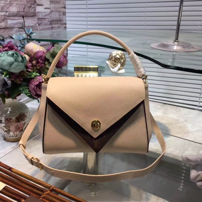 LV Tote Bags Double V M54438