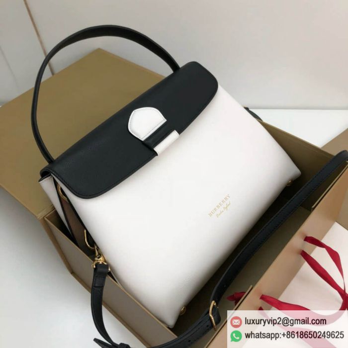 Burberry 6121 Large Tote Bags