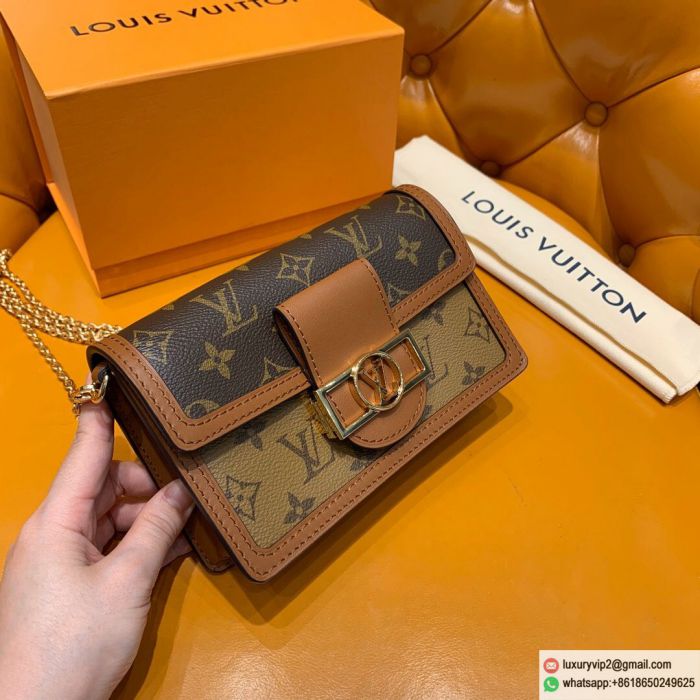 LV Woc DAUPHINE Dauphine chain M68746 Shoulder Bags