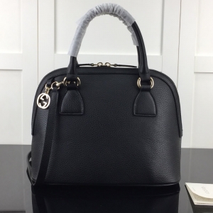 Gucci women's black leather single shoulder shell bag