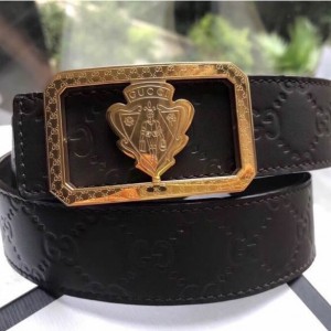 Gucci belt Gucci stainless steel shield metal buckle with embossed cowhide belt