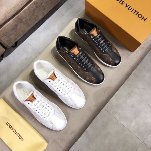 2019 Louis Vuitton LV 's latest casual fashion men's Shoes