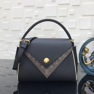 LV Top DOUBLE V Handbag