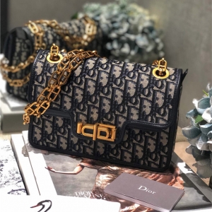 Dior lady messenger bag