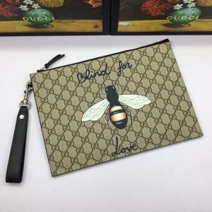 Gucci ebony artificial canvas bee pattern men's Clutch