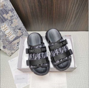 Dior 2020 Summer Fashion Show Collection CD-Wander Black Women's Sandals