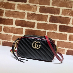 Gucci women's black leather shoulder messenger bag