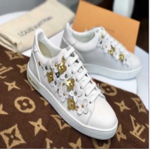 Louis Vuitton leather lining ladies sneakers