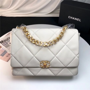 Chanel White Diamond Women's Shoulder bag