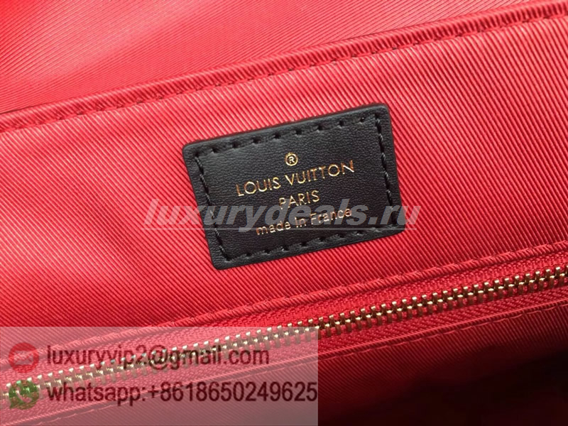 M43866 handbag red