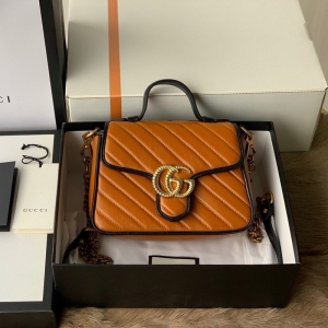 583571 Gucci GG Marmont series mini Handbag